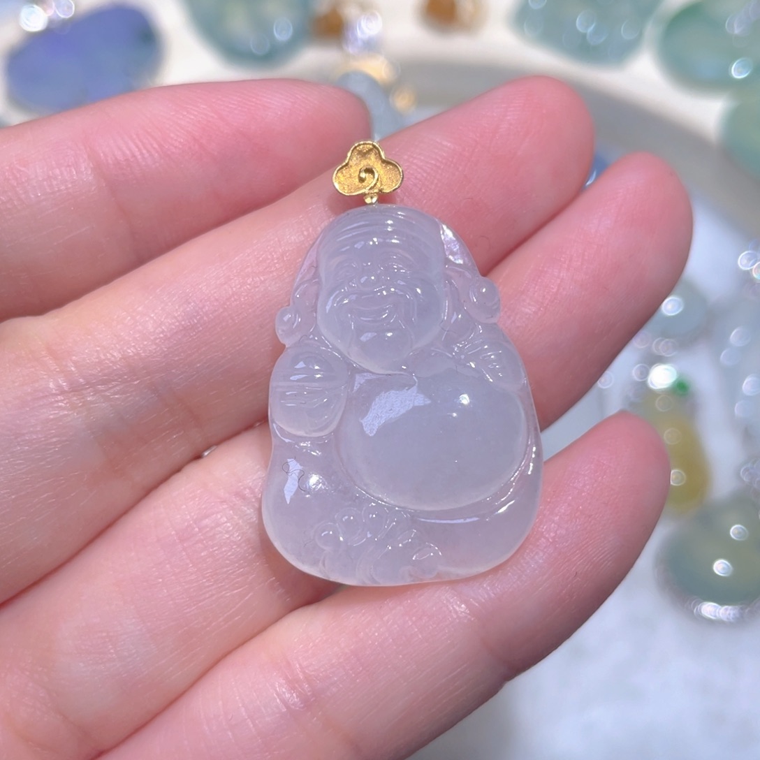 翡翠18K金镶嵌颈饰翡翠