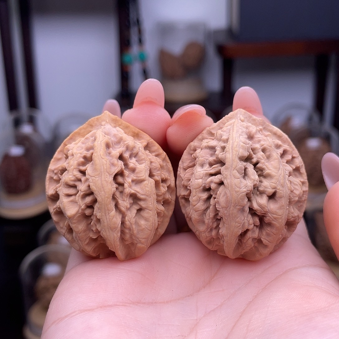 七***下文玩核桃吊坠龙珠