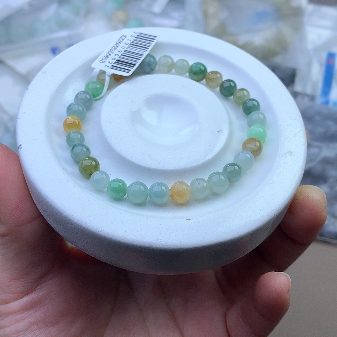 未镶嵌手链翡翠手串搭配