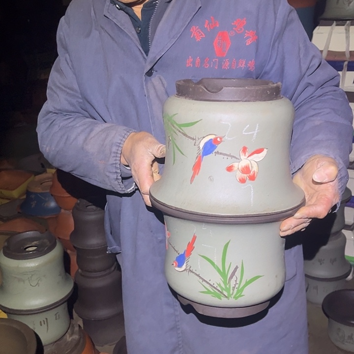 紫砂花盆紫砂花盆和小