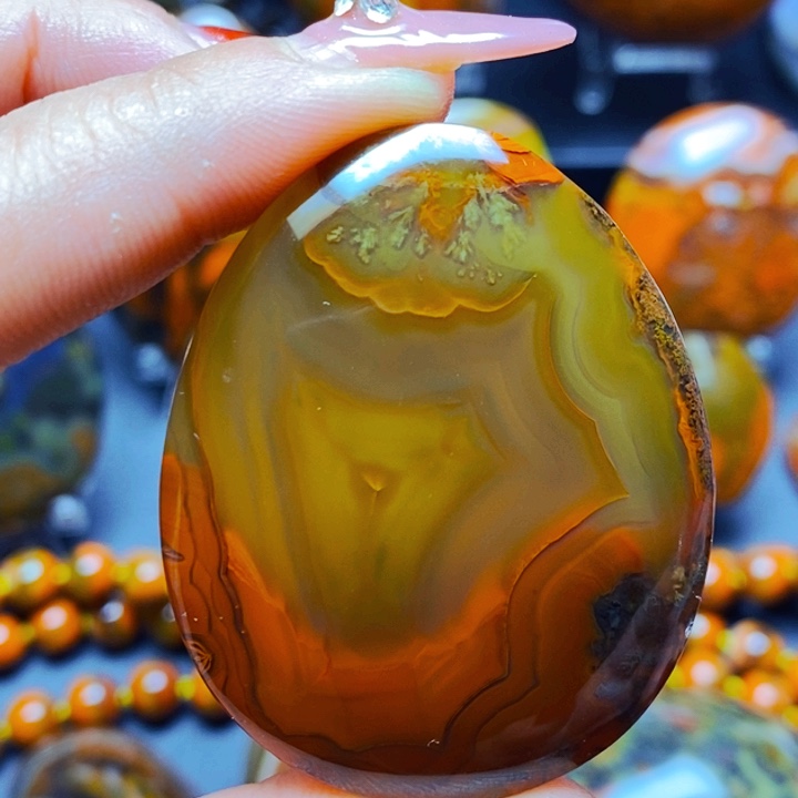 玛瑙/玉髓颈饰未镶嵌