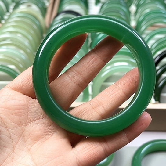 未镶嵌手镯东陵石农****。