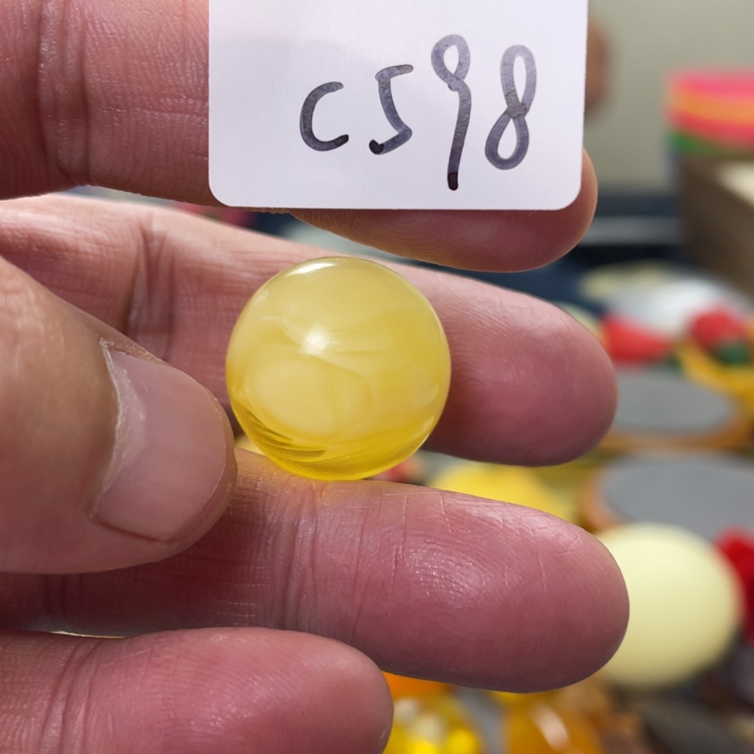 手链琥珀未镶嵌多样性发，发其中一件