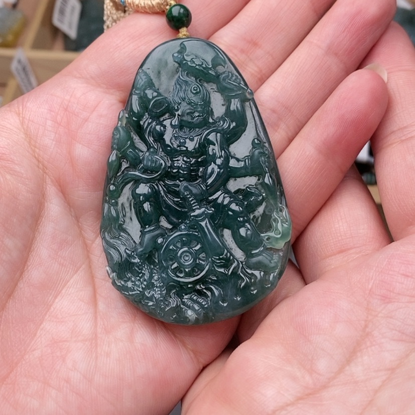 【闪购商品】翡翠颈饰未镶嵌萍*。