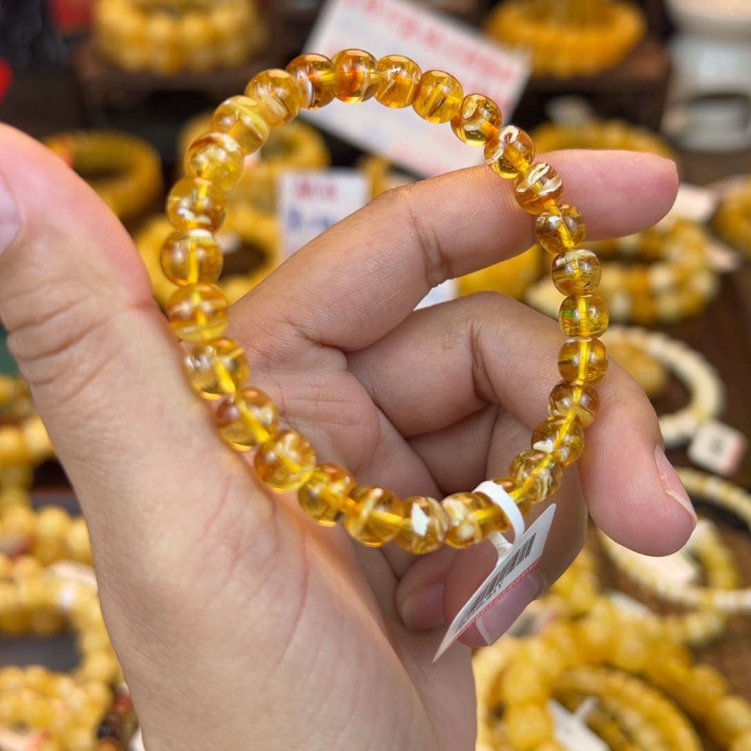 琥珀裸石未镶嵌oiuhhhhhj