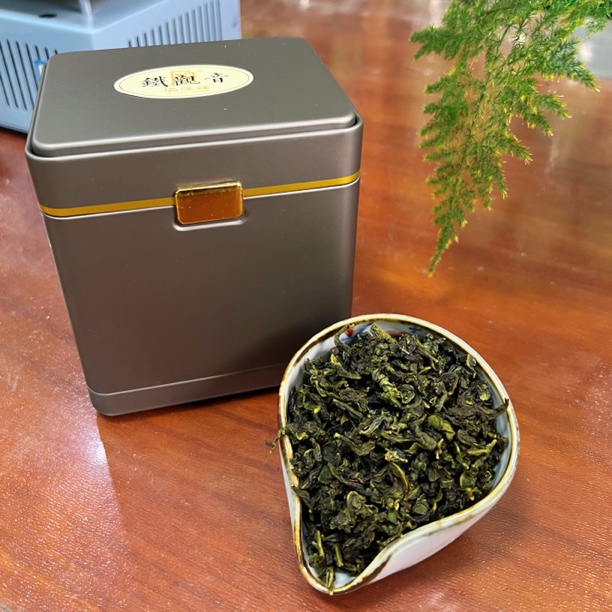 正味铁观音 正秋 乌龙茶 福建安溪 清香 兰花香 甘鲜 茶汤清澈