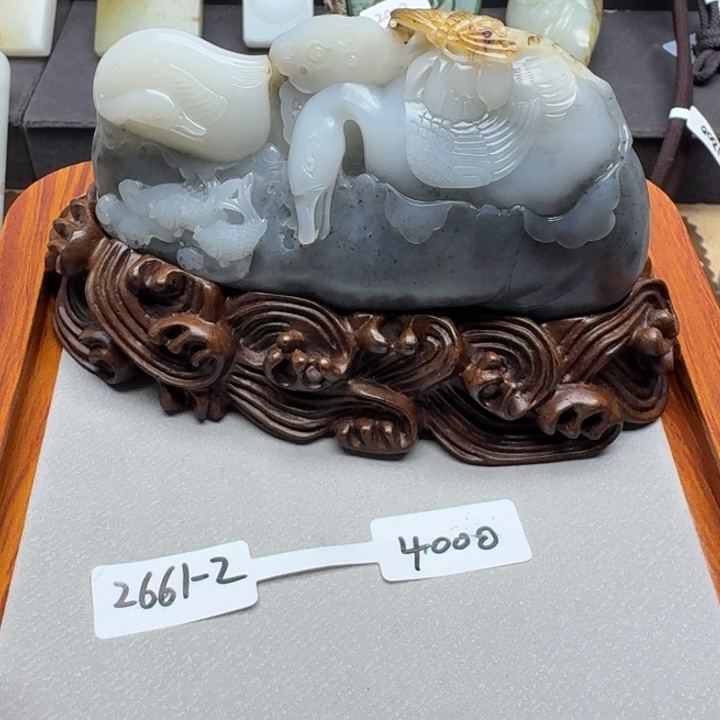 ****兽和田玉未镶嵌颈饰