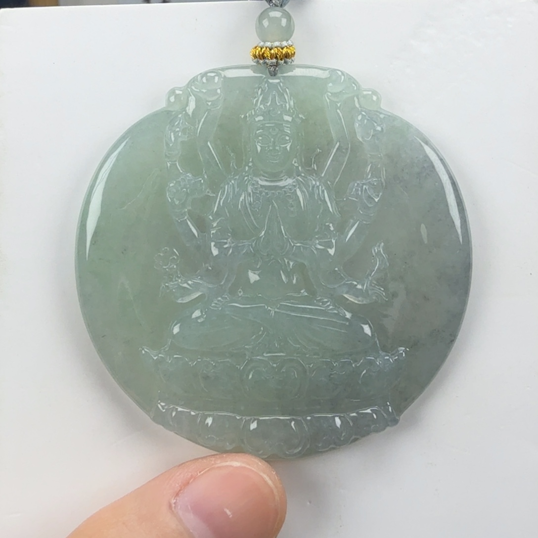 翡翠挂件未镶嵌翡翠