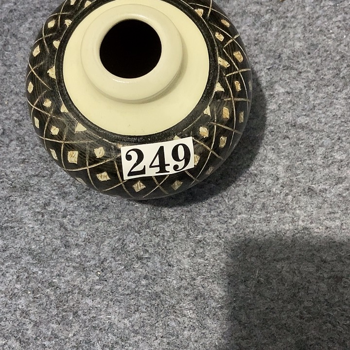 赫***H瓷片瓷器等艺术形式