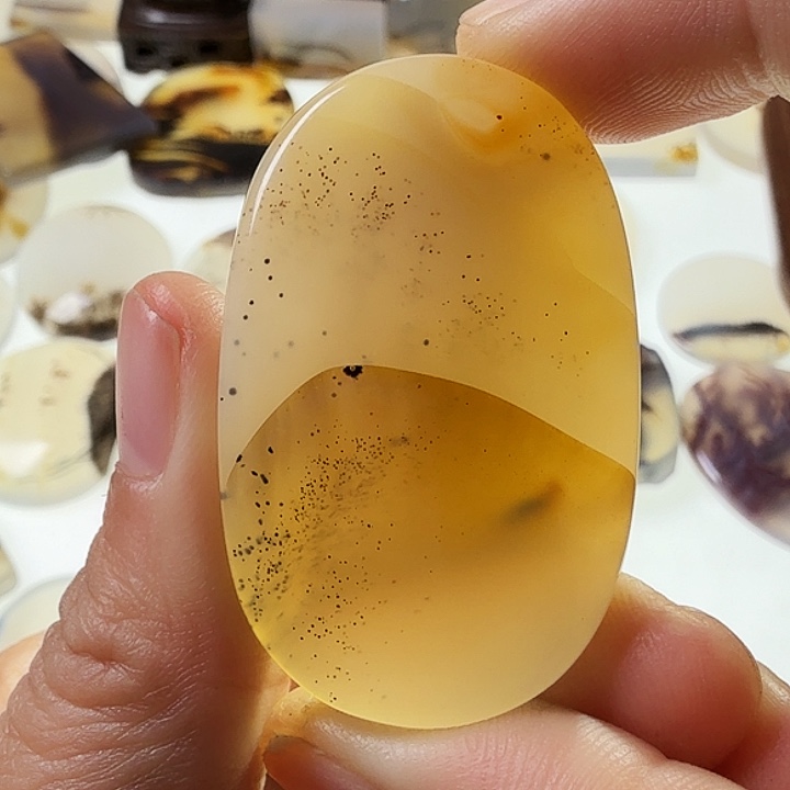 玛瑙/玉髓未镶嵌珠宝半成品