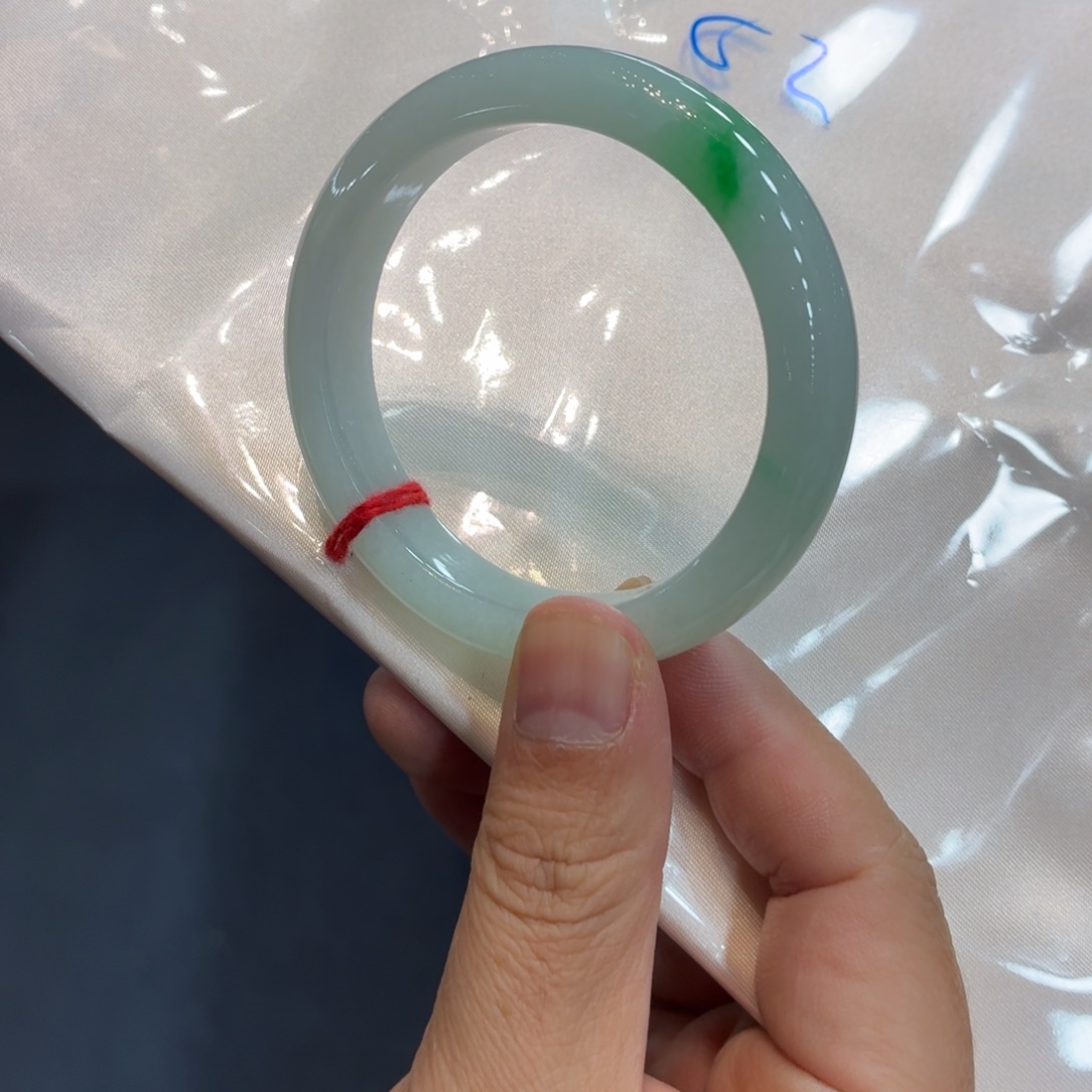 翡翠未镶嵌手镯手镯