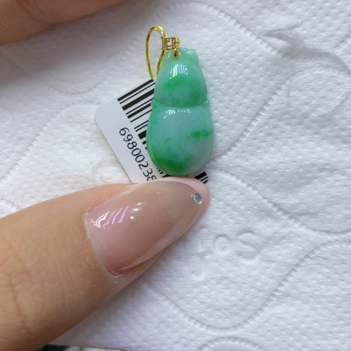 颈饰18K金镶嵌翡翠