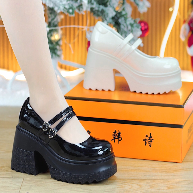 10cm小个子玛丽珍爱心浅口小皮鞋女2026春季新款粗跟百搭厚底单鞋