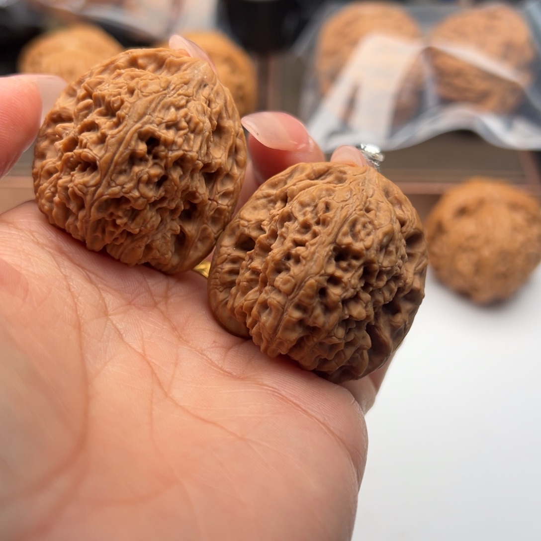 文玩核桃把件南疆石37