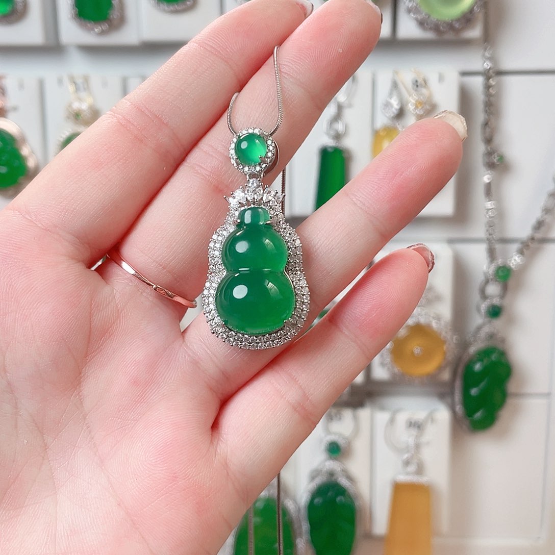 玛瑙/玉髓吊坠(赠链)未镶嵌