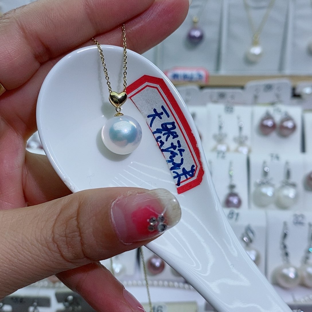 淡水珍珠18K金镶嵌吊坠(赠链)自**风