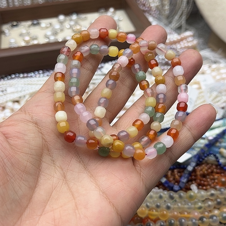 玛瑙/玉髓未镶嵌珠宝半成品一条6mm左右盐源玛瑙