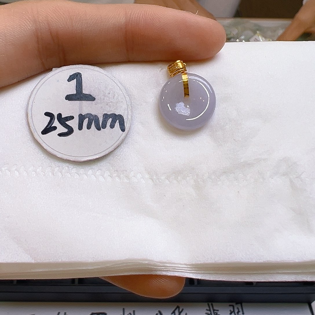 翡翠颈饰18K金镶嵌翡翠