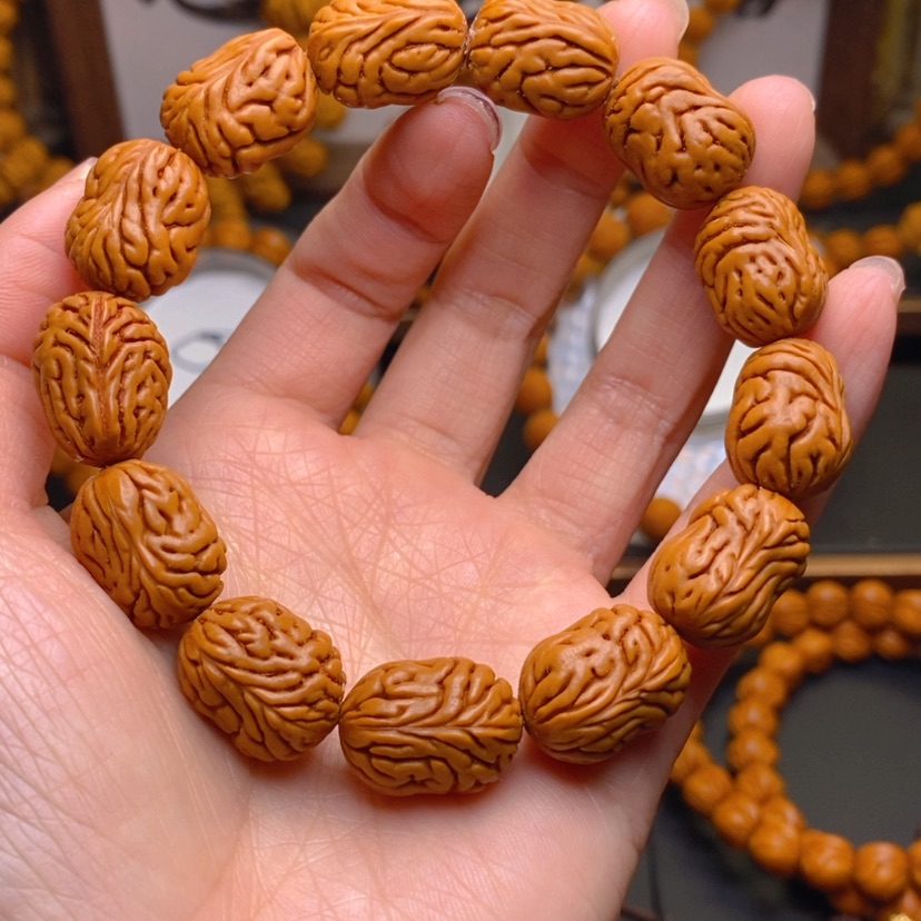 【闪购商品】桃核手串龙文桃核