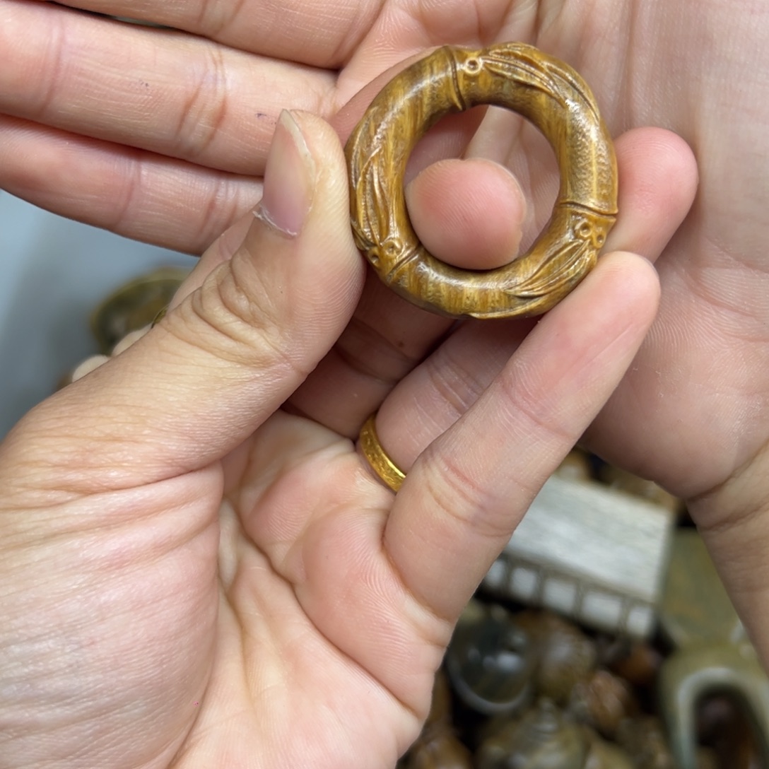 维腊木（绿檀）无事牌