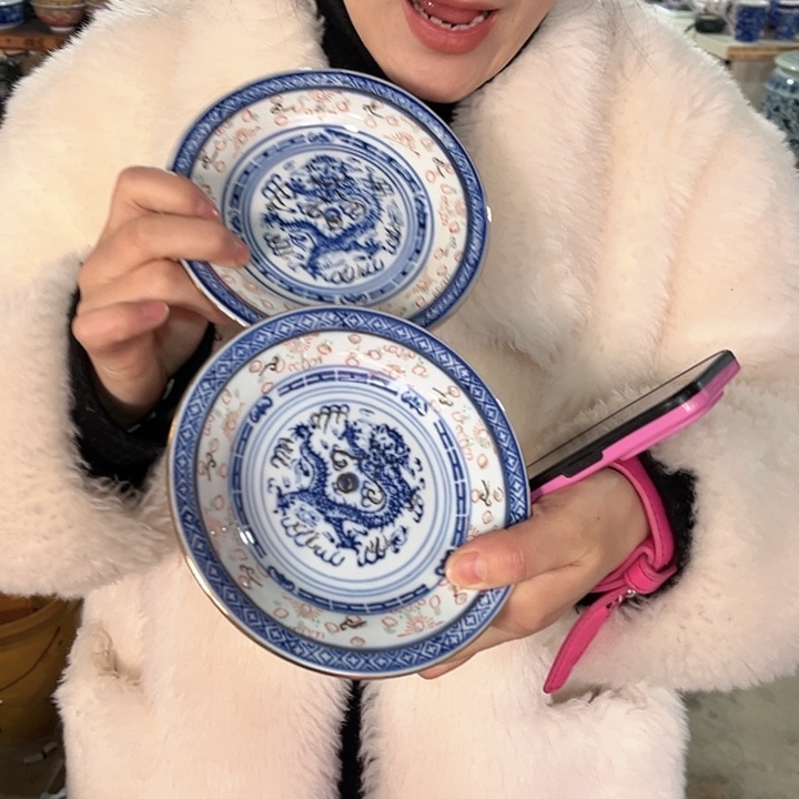 瓷片/////直径15厘米。发2个。平盘