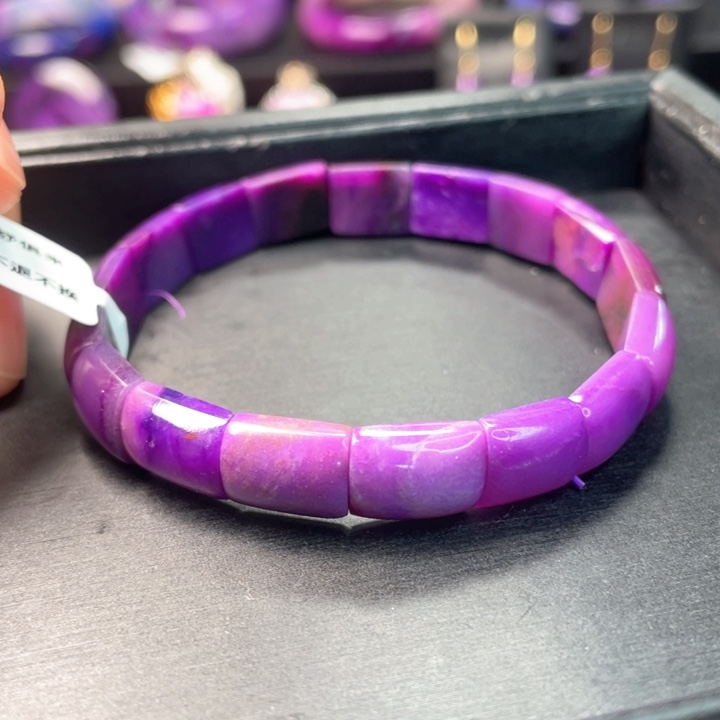 未镶嵌苏纪石（舒俱来）手牌