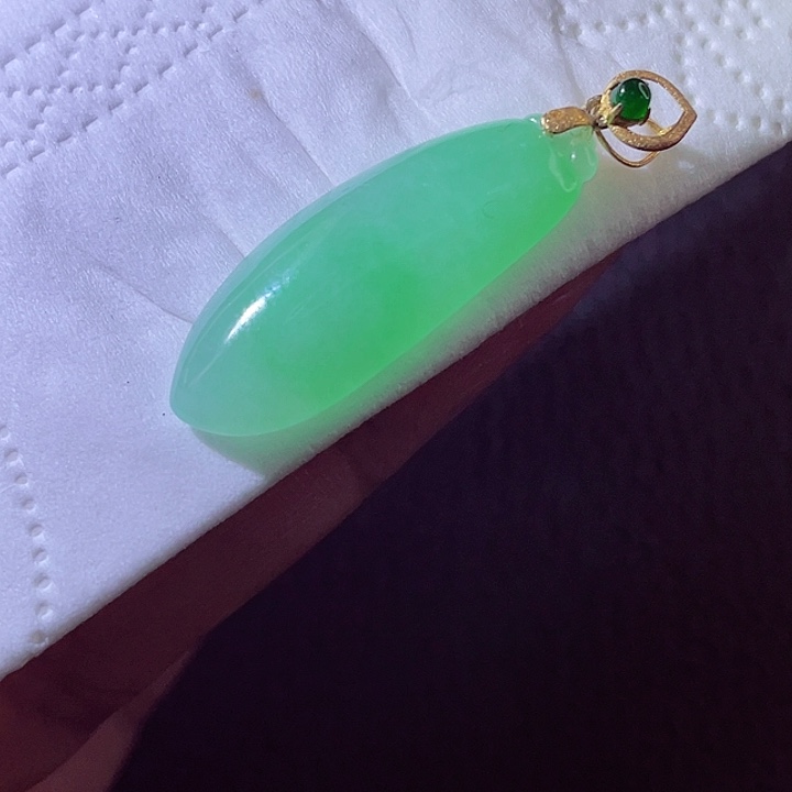 颈饰18K金镶嵌翡翠翡翠