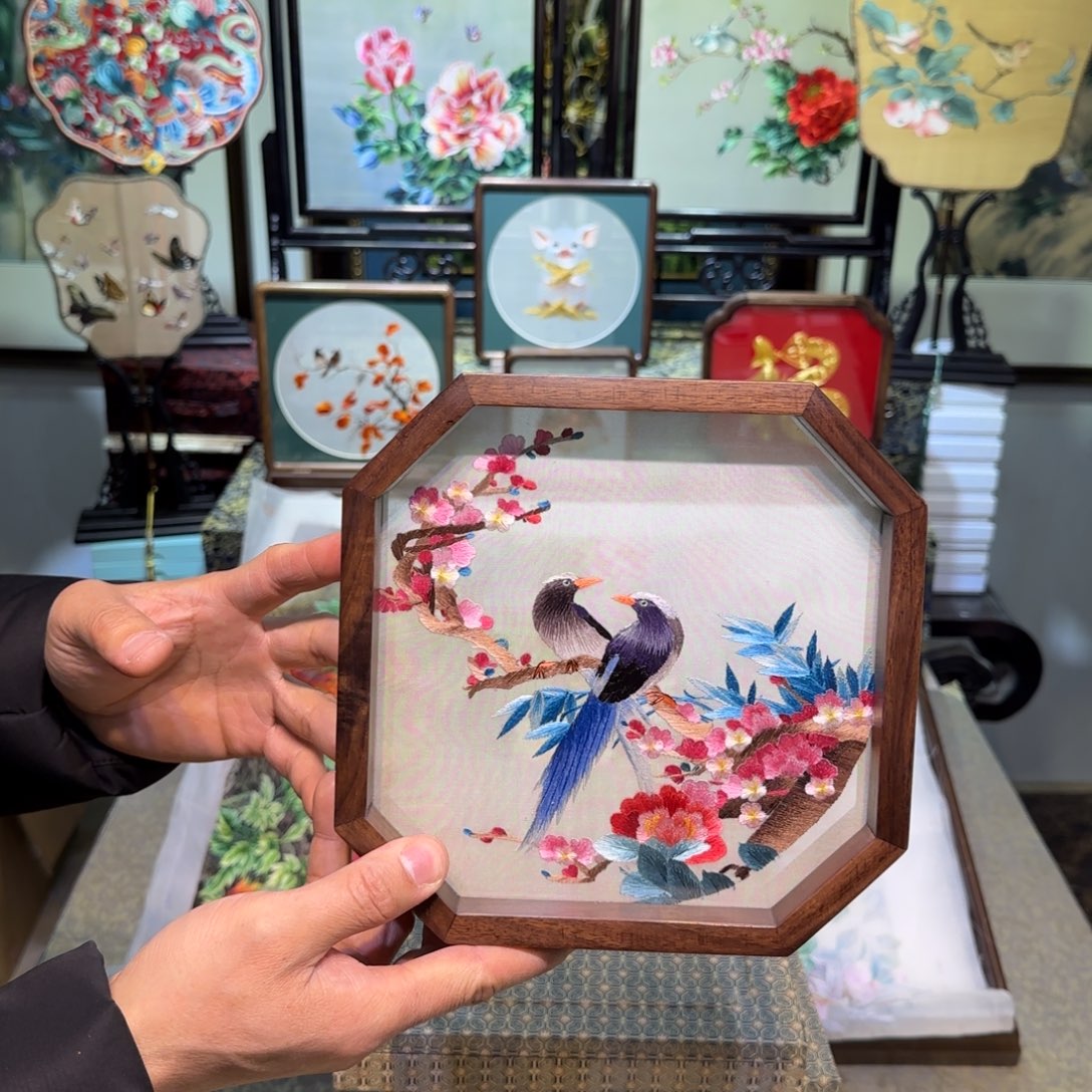 刺绣刺绣工艺精湛