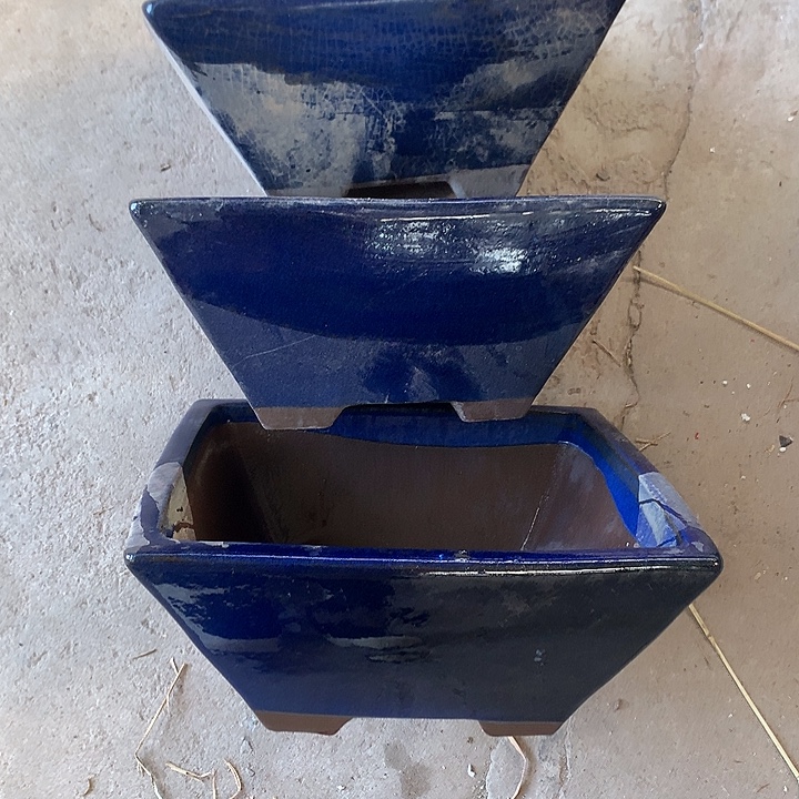 花盆紫砂110-3。  34-15