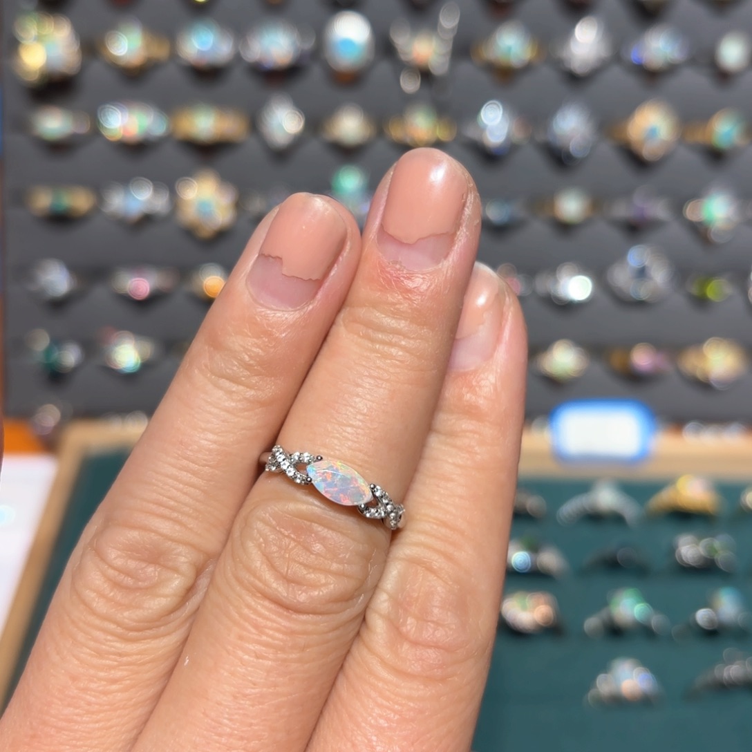 欧泊戒指银S925镶嵌欧泊戒指