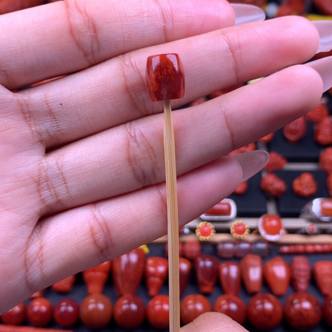 南红玛瑙未镶嵌桶珠9