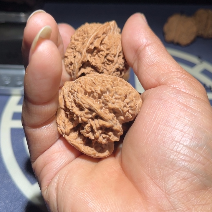 文玩核桃吊坠漫天星