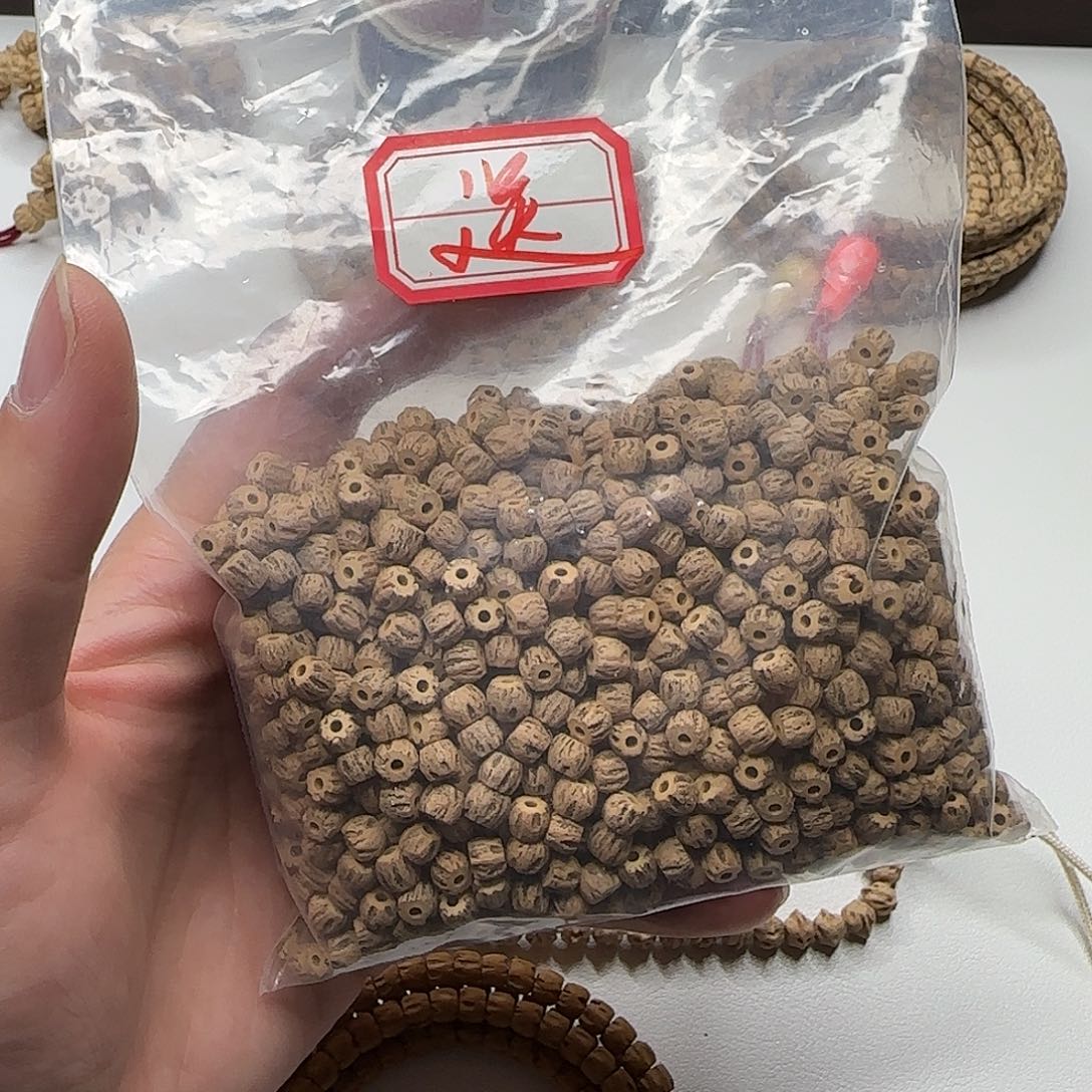 叫***-柏香籽/百香籽吊坠