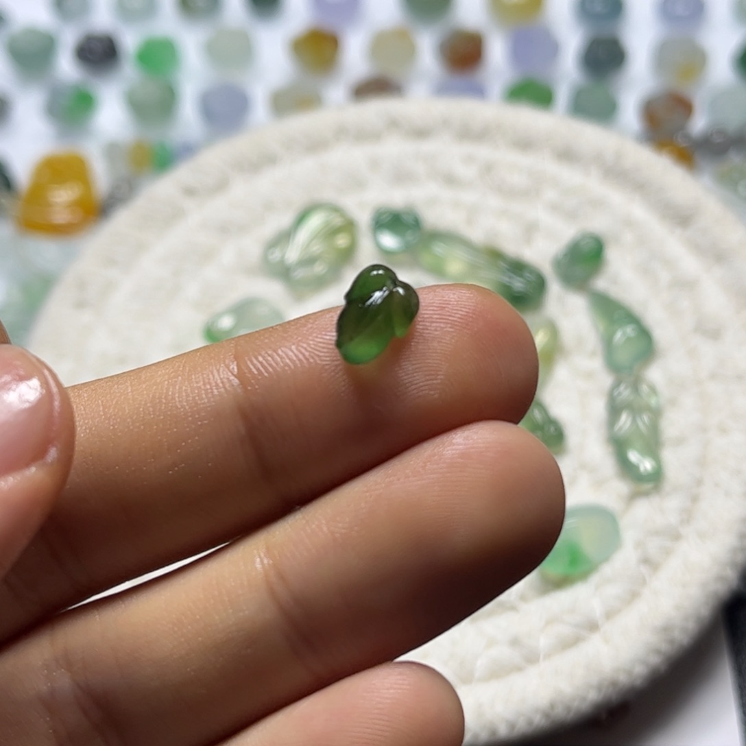 定制翡翠未镶嵌叶子