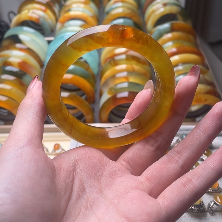 蛇纹石玉手镯未镶嵌58.7