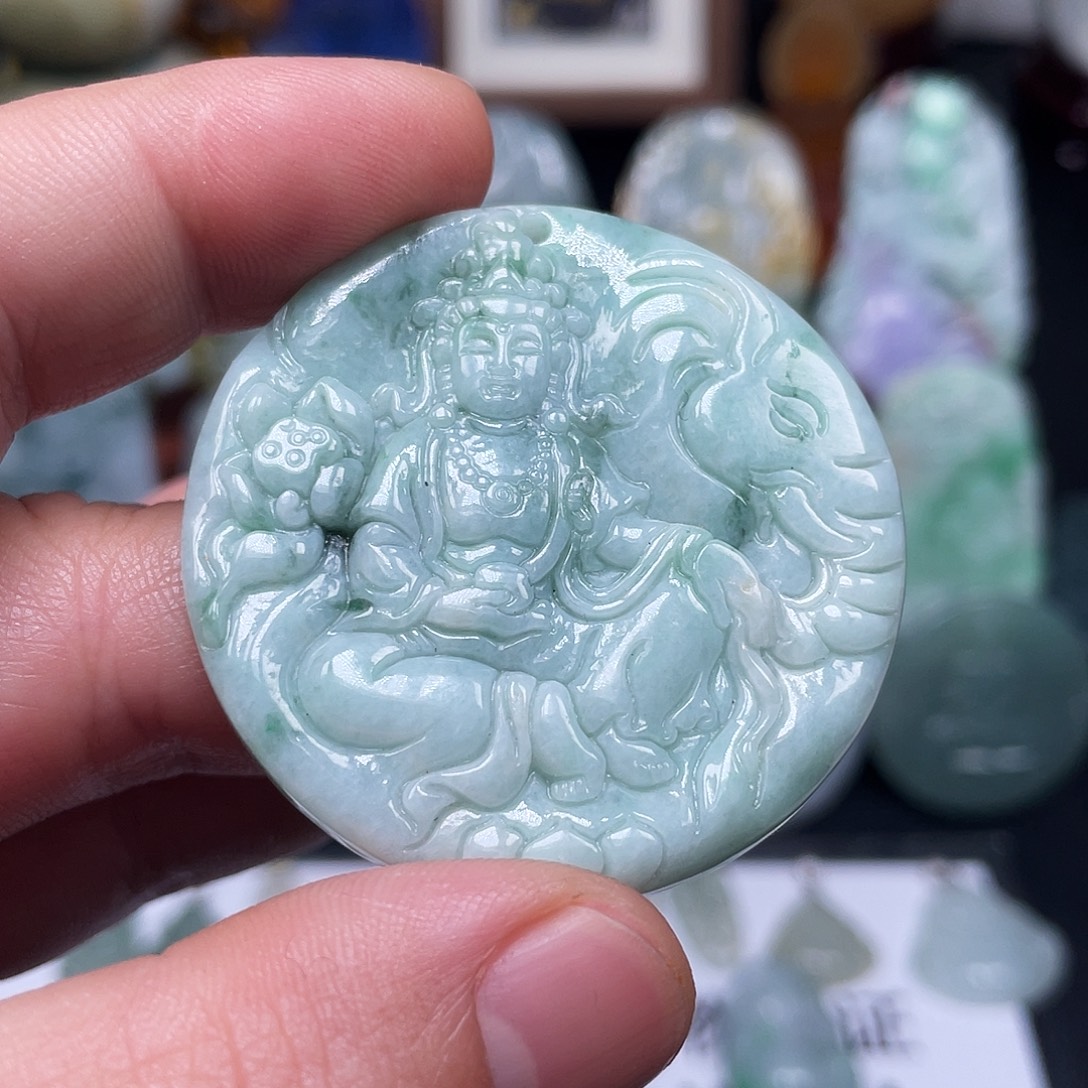 翡翠未镶嵌颈饰普贤