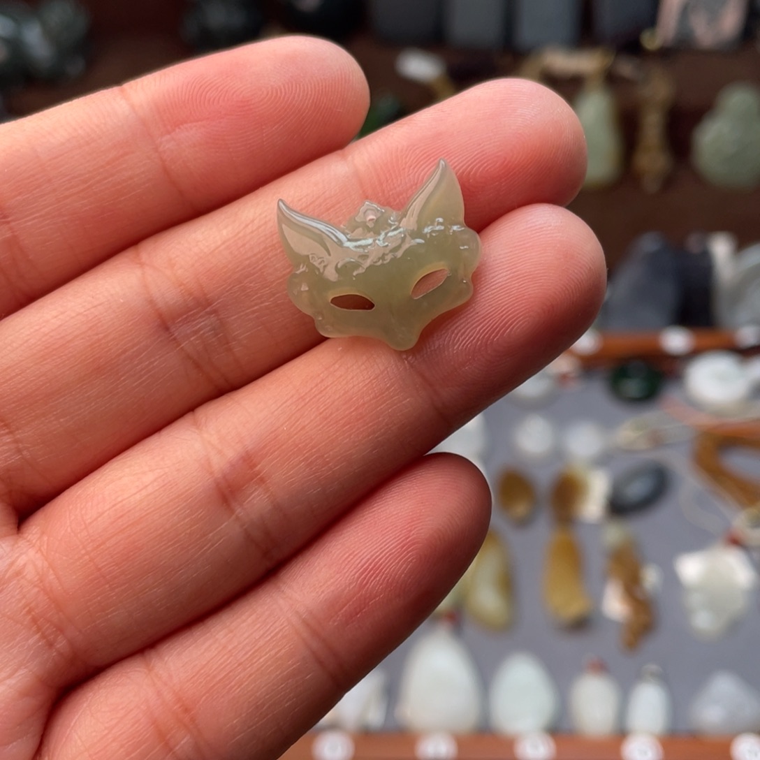 颈饰未镶嵌和田玉…*嗯