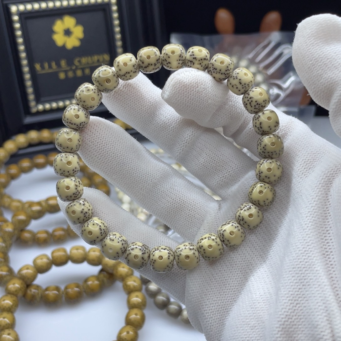 吊坠星月菩提07      9双留白大眼睛