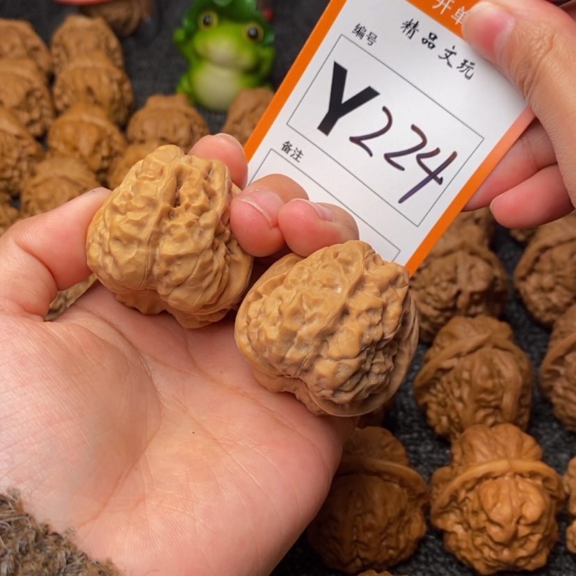 【闪购商品】把件桃核～**&37蛙蛙