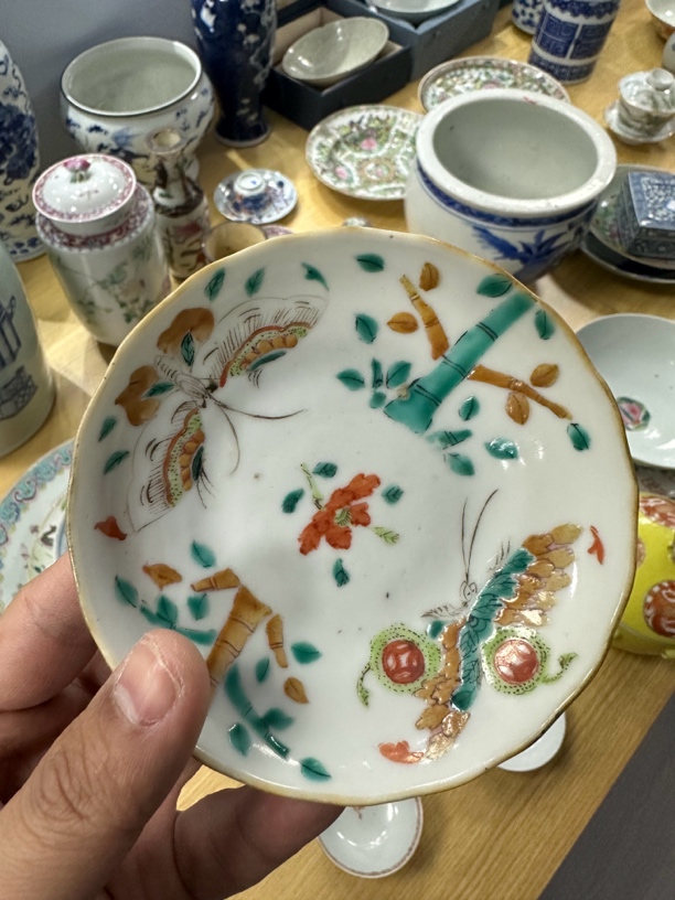 陶瓷工艺品粉彩小盘