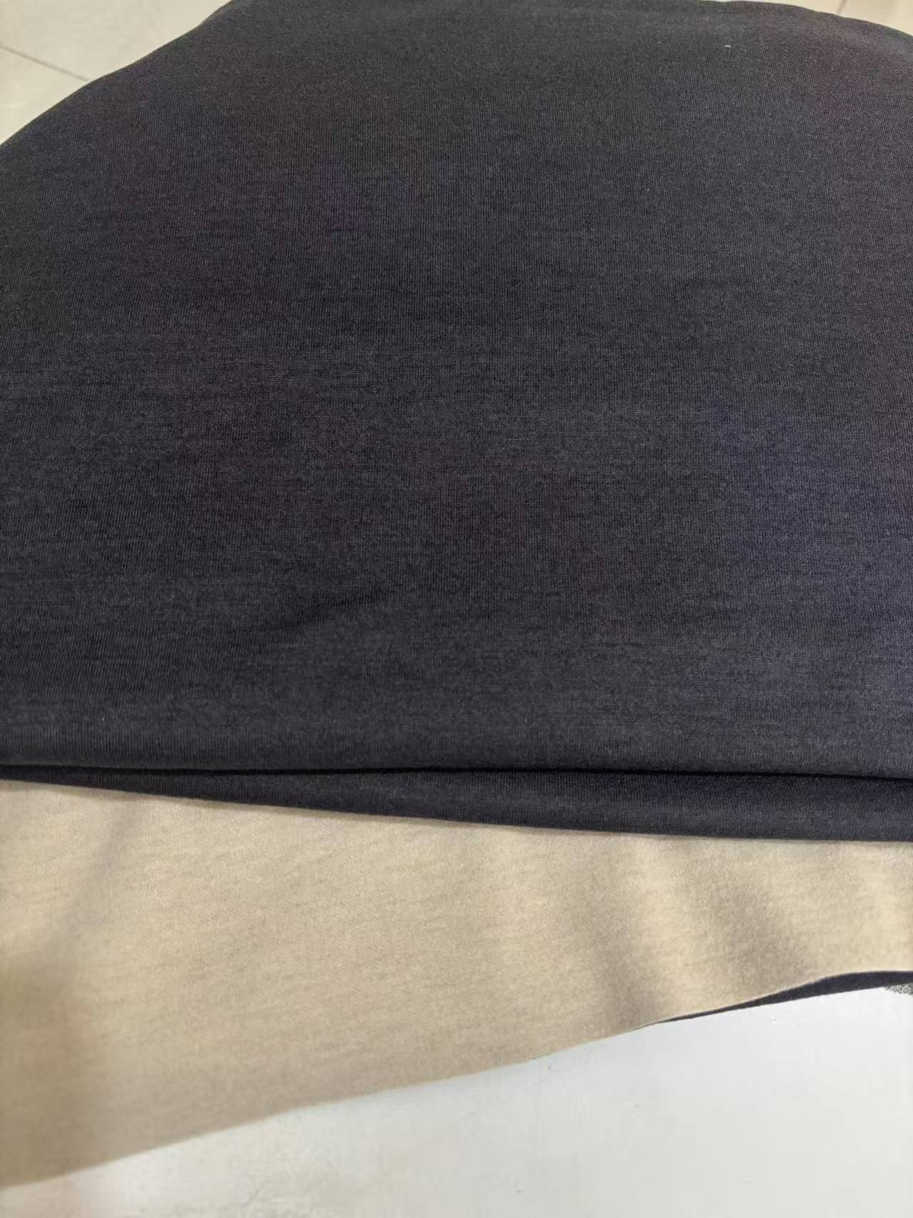 黑灰色德奥一体绒面料蚕丝羊毛绒布发热保暖家居服打底衫面料
