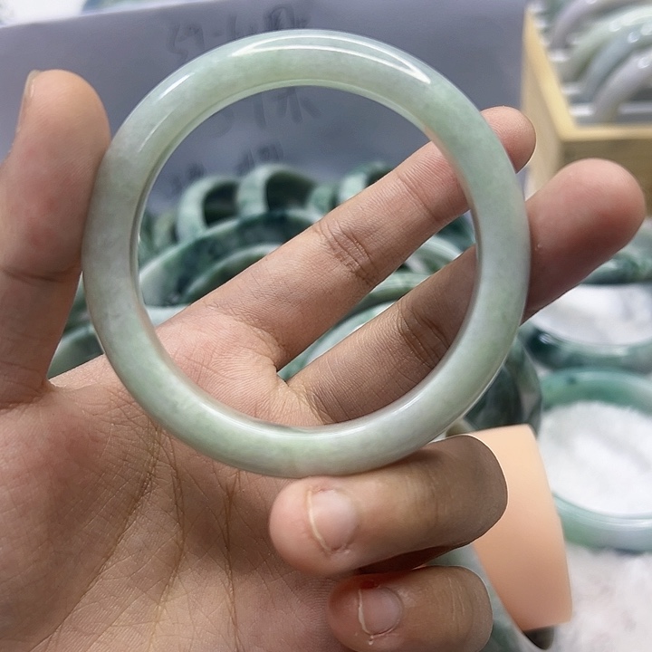 翡翠手镯未镶嵌11111111