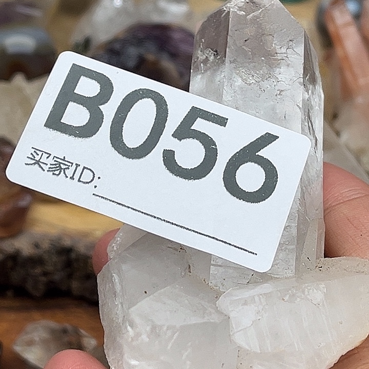 盈***盈水晶珠宝半成品未镶嵌默认微瑕