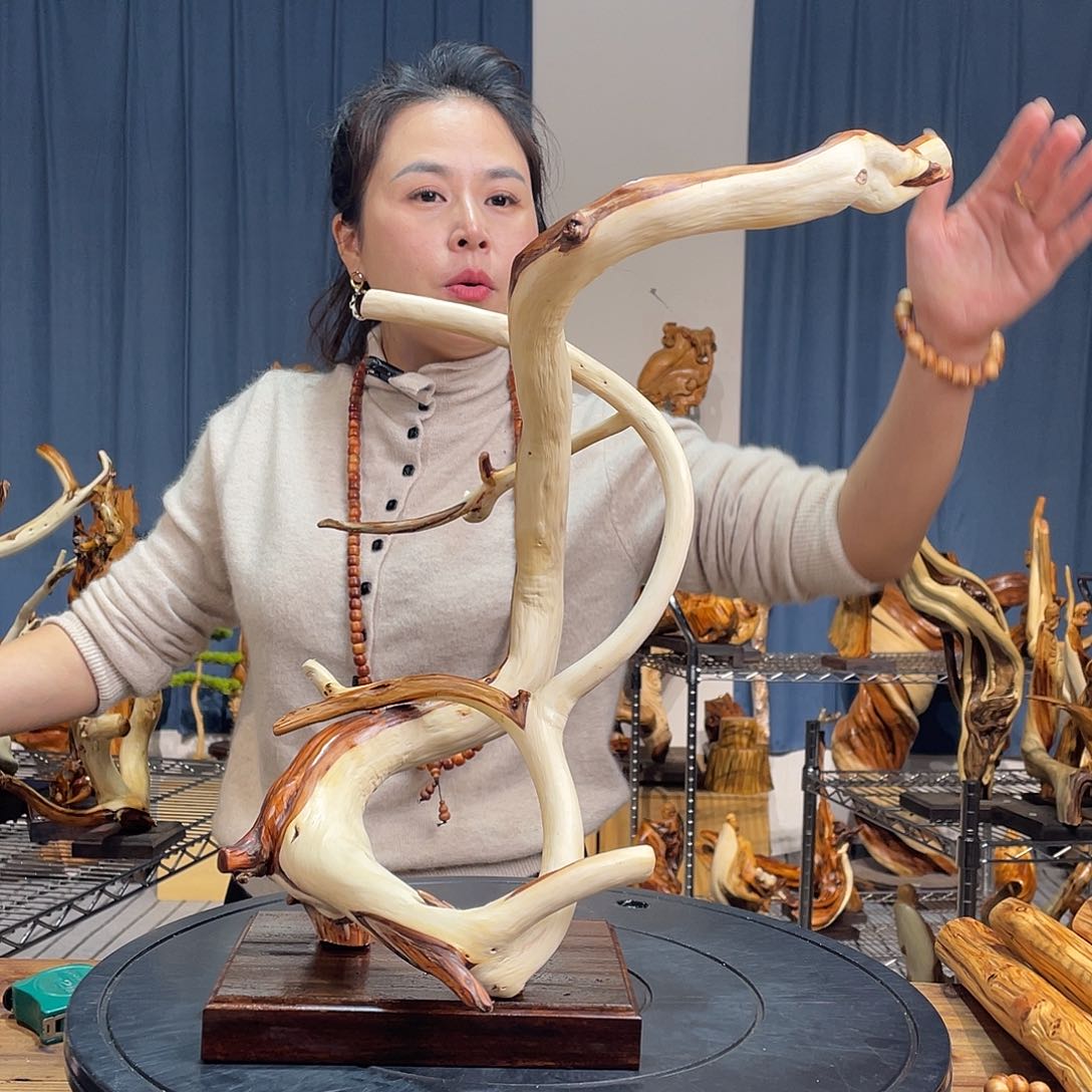 柏木（崖柏）随型飘枝