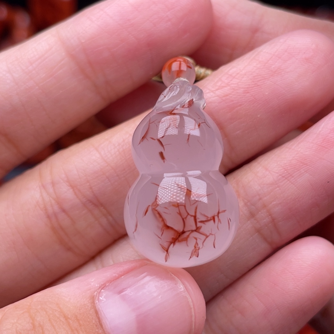 南红玛瑙未镶嵌珠宝奇石葫芦吊坠