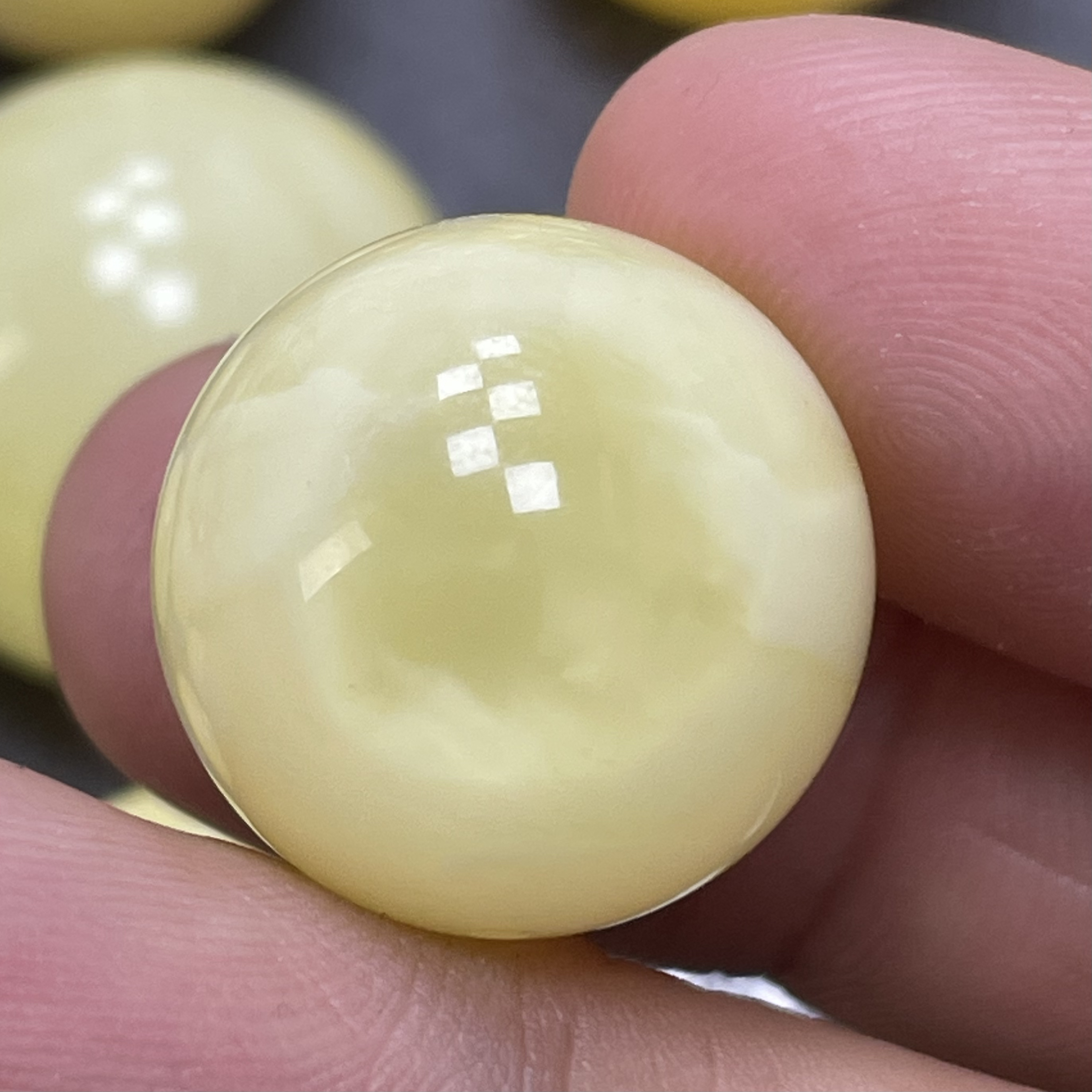 魔梵珠宝｜18.1mm俄料天然蜜蜡 白花溶洞福利款