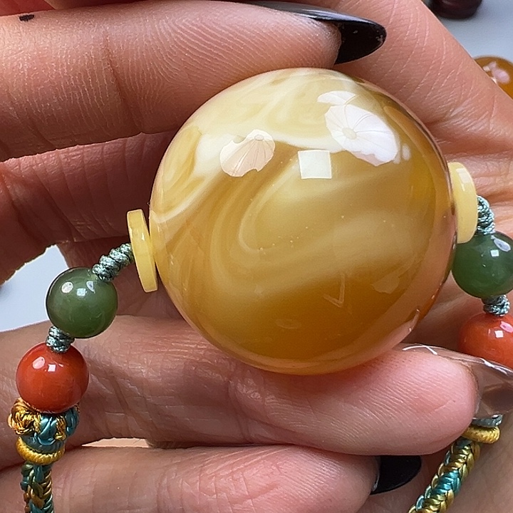 蜜蜡未镶嵌珠宝奇石