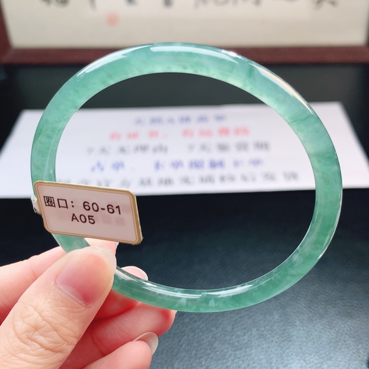 翡翠未镶嵌手镯翡翠手镯120