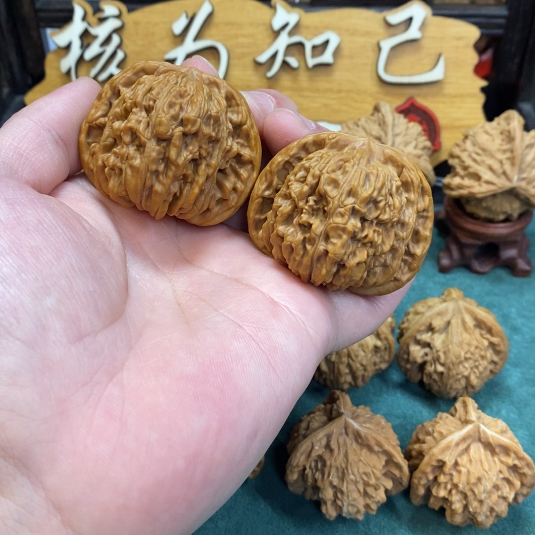 文玩核桃把件四座楼46修