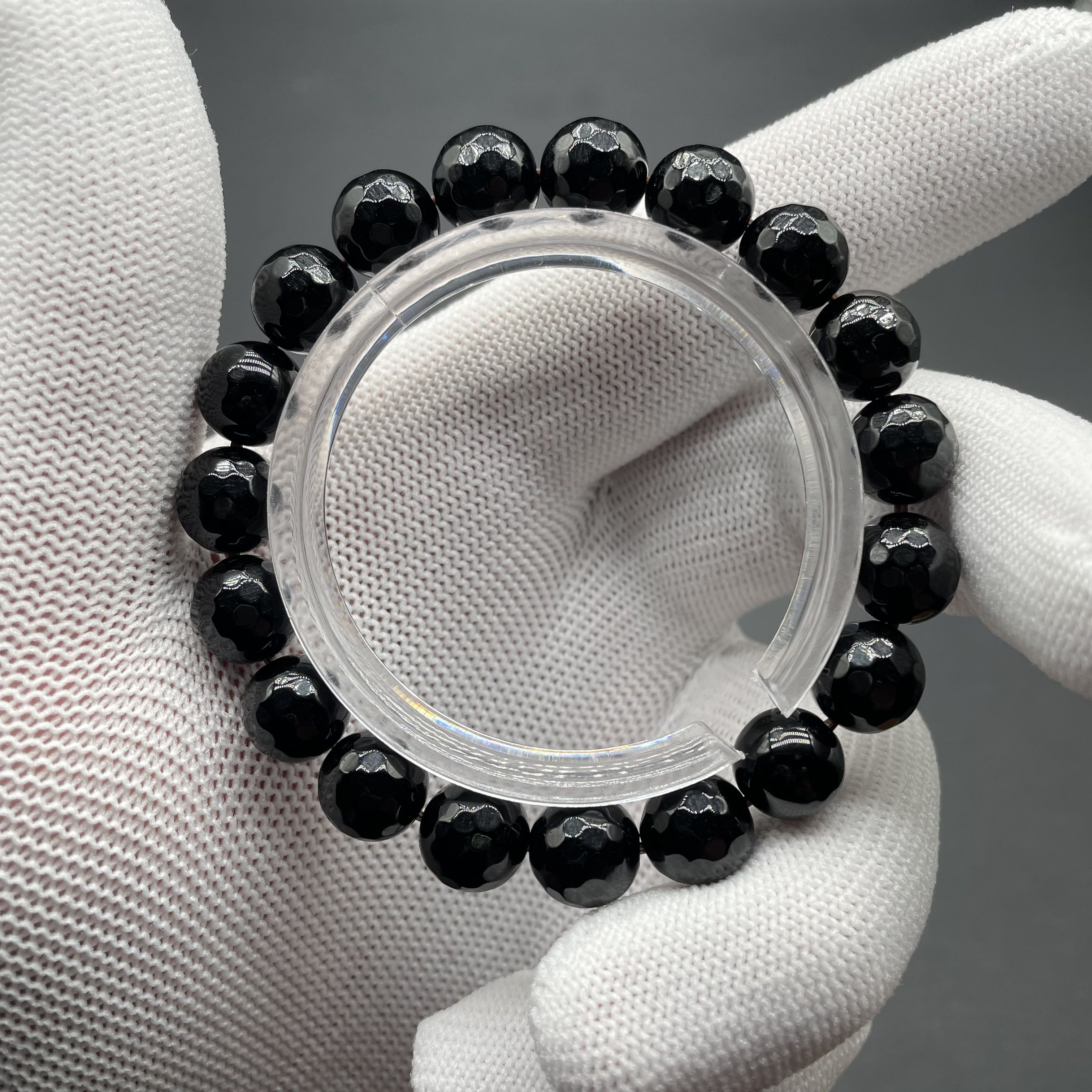 黑玛瑙雕刻镜面素圈手串